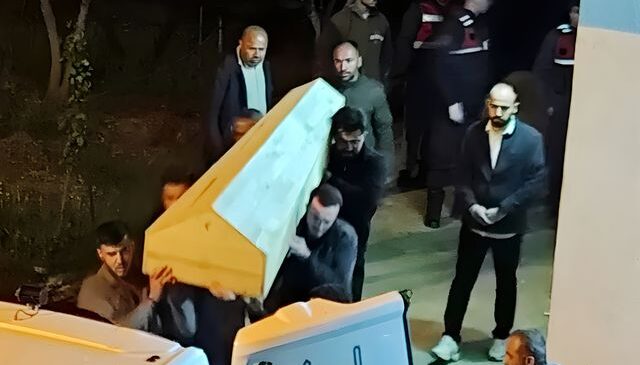 3 çocuk annesi Kader, iple asılı halde ölü buldu