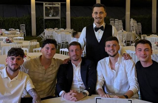 Mert Hakan Yandaş, cezaevindeki koğuş arkadaşının düğününe katıldı! Masadaki detaya dikkat