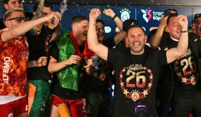 Okan Buruk, Galatasaray tarihine geçti