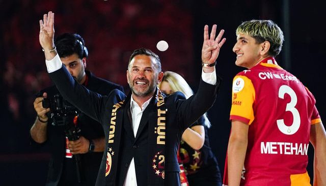 Okan Buruk kutlamalardan sonra biletlerini kesti! İşte istemediği iki isim