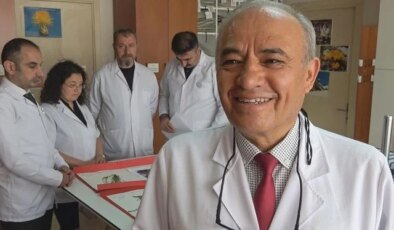 Bilim dünyasına kazandırdığı 4 yeni bitki türünden birine eşinin adını verdi