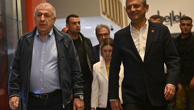 Ümit Özdağ’dan gece yarısı CHP Genel Merkezi’ne destek ziyareti: Demokrasi krizi zirveye çıktı