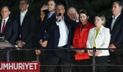 Özel, Kılıçdaroğlu ile telefonda ne konuştuklarını anlattı: En kısa zamanda sandık istiyoruz, kurultay istiyoruz