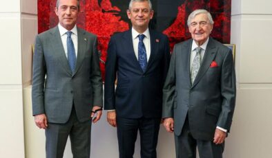 Ali Koç ve Rahmi Koç, CHP lideri Özgür Özel’i ziyaret etti