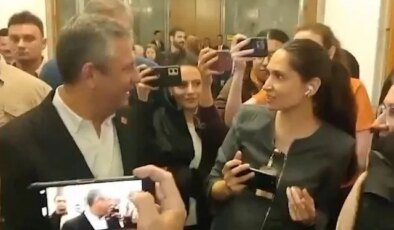 Özgür Özel’den, sözlü saldırıya uğrayan kadın gazeteciye: Kusura bakma, çok üzüldüm