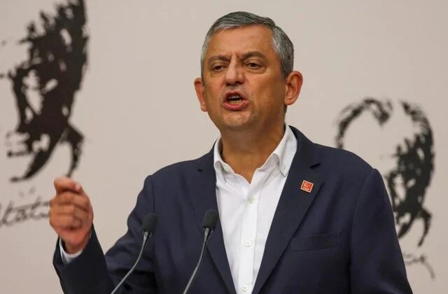 Özgür Özel’den vekillerin “Yeni parti kuralım” teklifine sert yanıt