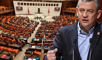 Özgür Özel’in ‘genel başkan’ unvanı TBMM’nin resmi sitesinden kaldırıldı