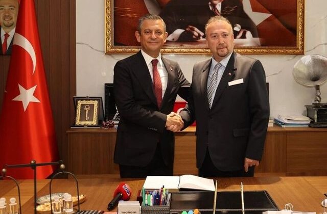 Özkan Yalım telefonunu teslim etti, mesajlar ortaya çıktı