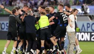 Paderborn, 7 yıl sonra Bundesliga’ya yükseldi
