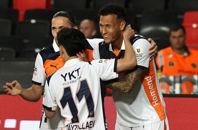 RAMS Başakşehir sezonu beşinci tamamladı! Avrupa kupaları için gözler Trabzonspor’da