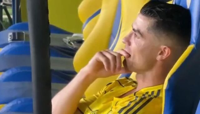 Sen bu hallere düşecek adam mıydın? Maç sonu oturup ağladı