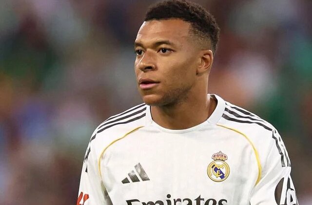Sen bu hallere düşecek adam mıydın Mbappe? Satış listesine koyuldu