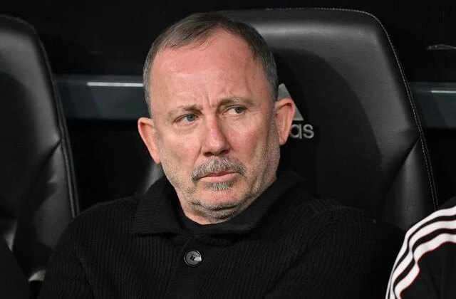 Sergen Yalçın, Beşiktaş’ı ikiye böldü