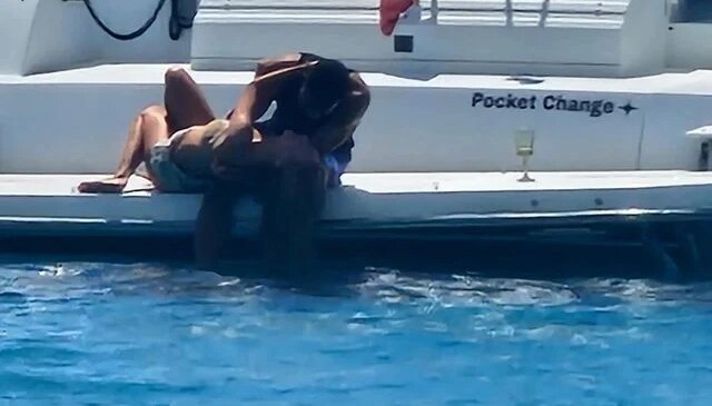 Sevgili yaptığına bin pişman oldu! Olay adam için tam 10 milyon oy topladılar