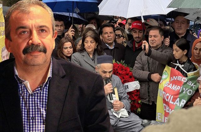 Sırrı Süreyya Önder vefatının birinci yılında kabri başında anıldı