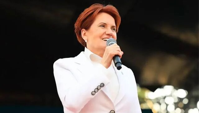 Siyaseti bırakan Meral Akşener’den uzun süre sonra ilk fotoğraf: Yeni imajı dikkat çekti