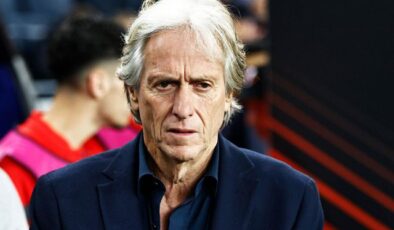 Süper Lig’e dönüş yolunda! Jorge Jesus, Fenerbahçe ile görüşüyor