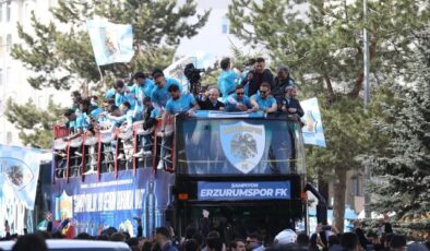 Süper Lig’e yükselen Erzurumspor FK, 1. Lig tarihinin puan rekorunu kırdı