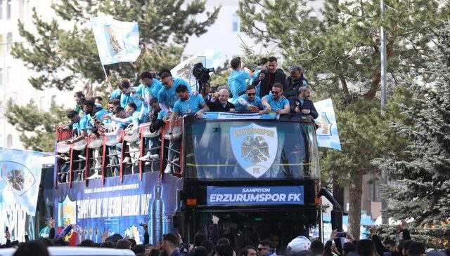 Süper Lig’e yükselen Erzurumspor FK, 1. Lig tarihinin puan rekorunu kırdı