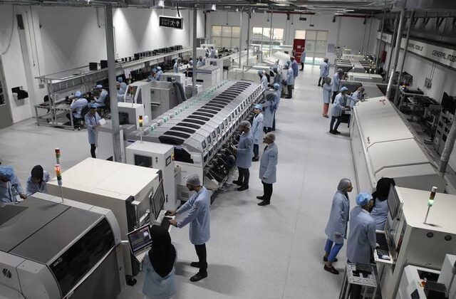 Teknoloji devi Foxconn üretim üssünü İstanbul’a taşıyor