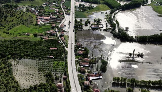Tokat’ta taşkın nedeniyle tarım arazileri sular altında kaldı