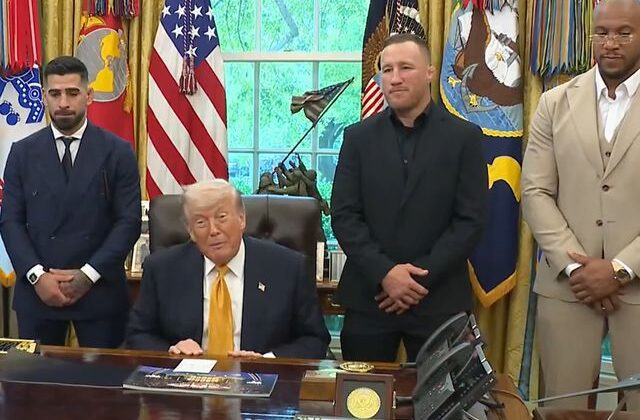 Trump, Beyaz Saray’da bu kez kafes dövüşçülerini ağırladı