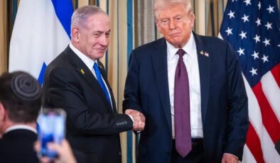 Trump ile Netanyahu arasında kritik görüşme! Savaş senaryolarını masaya yatırdılar