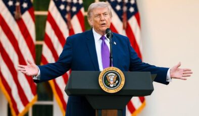 Trump kafa karıştıran sosyal medya paylaşımlarına yine başladı