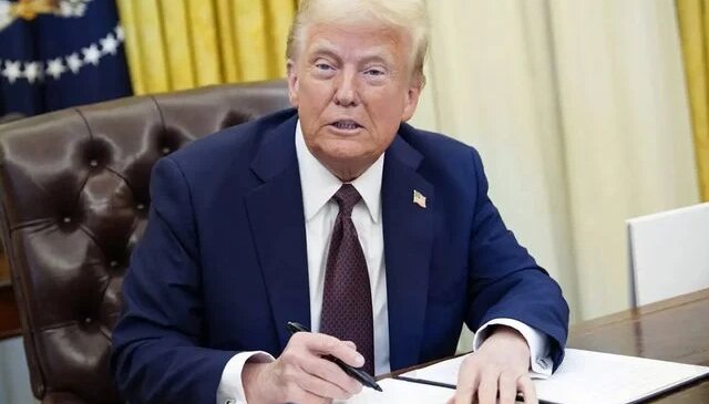 Trump, ABD-Kanada sınırında yeni petrol boru hattı projesine izin verdi