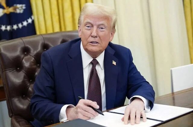 Trump, ABD-Kanada sınırında yeni petrol boru hattı projesine izin verdi