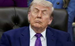 Trump toplantıda uyuyakaldı, Beyaz Saray’dan sert bir açıklama geldi