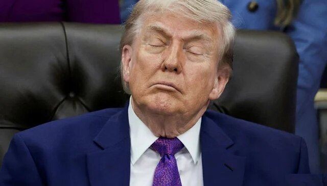 Trump toplantıda uyuyakaldı, Beyaz Saray’dan sert bir açıklama geldi