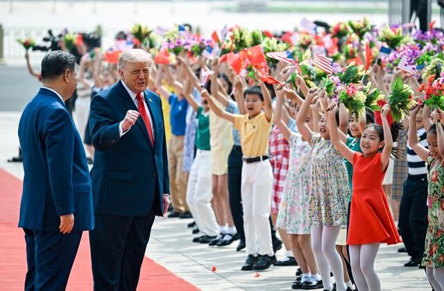 Çin Devlet Başkanı Xi, ABD Başkanı Trump’ı resmi törenle karşıladı