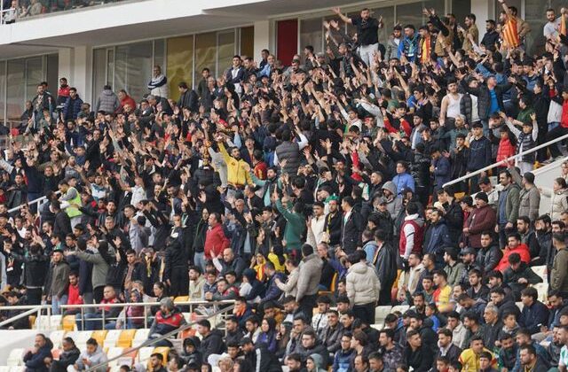 Tüm şehir kenetlendi! 40 otobüs, yüzlerce özel araçla Ankara’ya akın ediyorlar