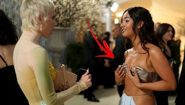 Türk Modacı “Heykelimsi” üstsüz elbisesi ile Met Gala’ya damga vurdu