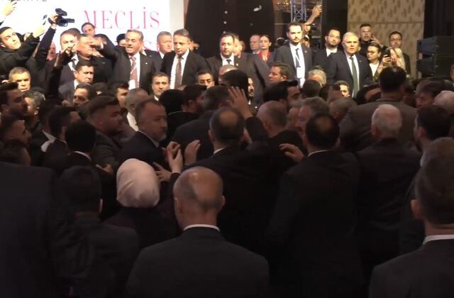 Türkiye Belediyeler Birliği seçiminde İmamoğlu’nun mektubu okunurken kavga çıktı