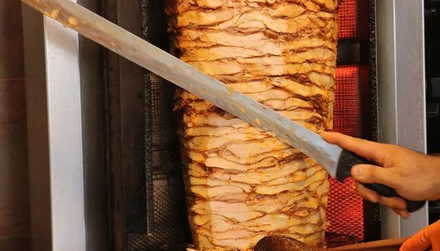 Türkiye’nin en çok sipariş edilen yemekleri belli oldu: Tavuk döner tahtı kaybetti