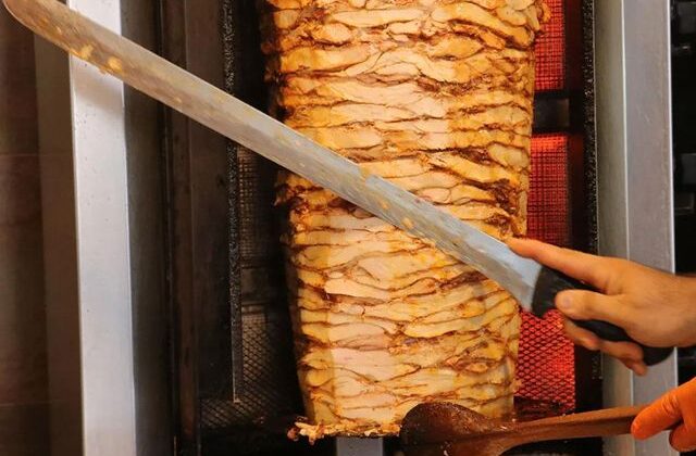 Türkiye’nin en çok sipariş edilen yemekleri belli oldu: Tavuk döner tahtı kaybetti