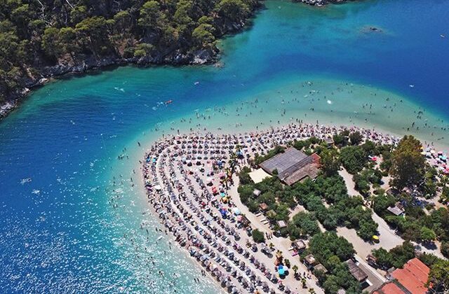 Türkiye kıyıları artık dünya markası! Mavi bayraklı plaj sayımız 580’e yükseldi