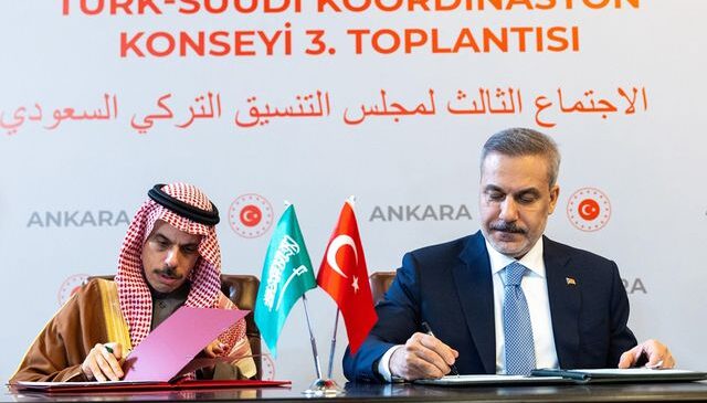 Türkiye ve Suudi Arabistan arasında vize muafiyeti anlaşması imzalandı
