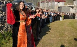 Aşiretler “yasak” dedi, kadınlar yasağı tanımadı