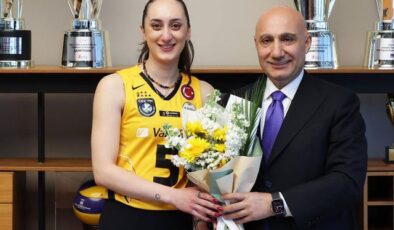 VakıfBank, efsane ismi Ayça Aykaç’a veda etti