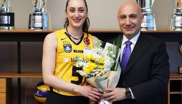 VakıfBank, efsane ismi Ayça Aykaç’a veda etti