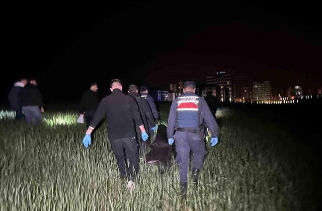 Yaşlı adamı tarlada bıçaklayarak öldüren şüpheli yakalandı
