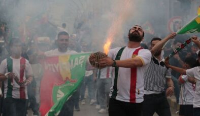 Yorgun mermi isabet etti! Diyarbakır’daki şampiyonluk kutlamalarında 2 yaralı