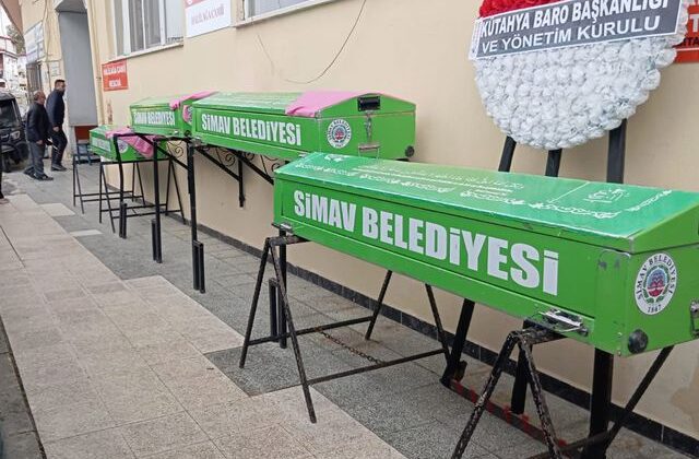 Yürek dağlayan fotoğraf: Bir aile 4 tabut