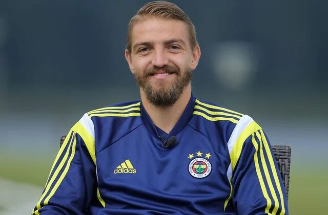 37 yaşındaki Caner Erkin futbolu bıraktı