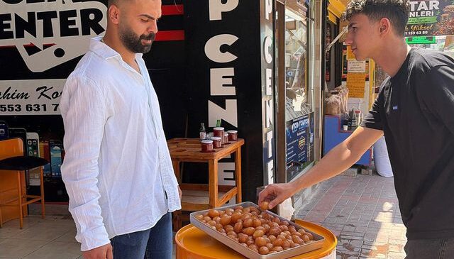 8 yıldır bu anı bekliyordu! Dileği gerçekleşir gerçekleşmez lokma döktürdü