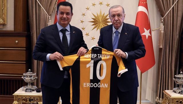 Acun Ilıcalı-Cumhurbaşkanı Erdoğan görüşmesinde herkes aynı detaya takıldı