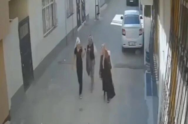 Adana’da kadın hırsızlar girdikleri evden pirinç, bulgur, makarna ve elektrikli ocak çaldı